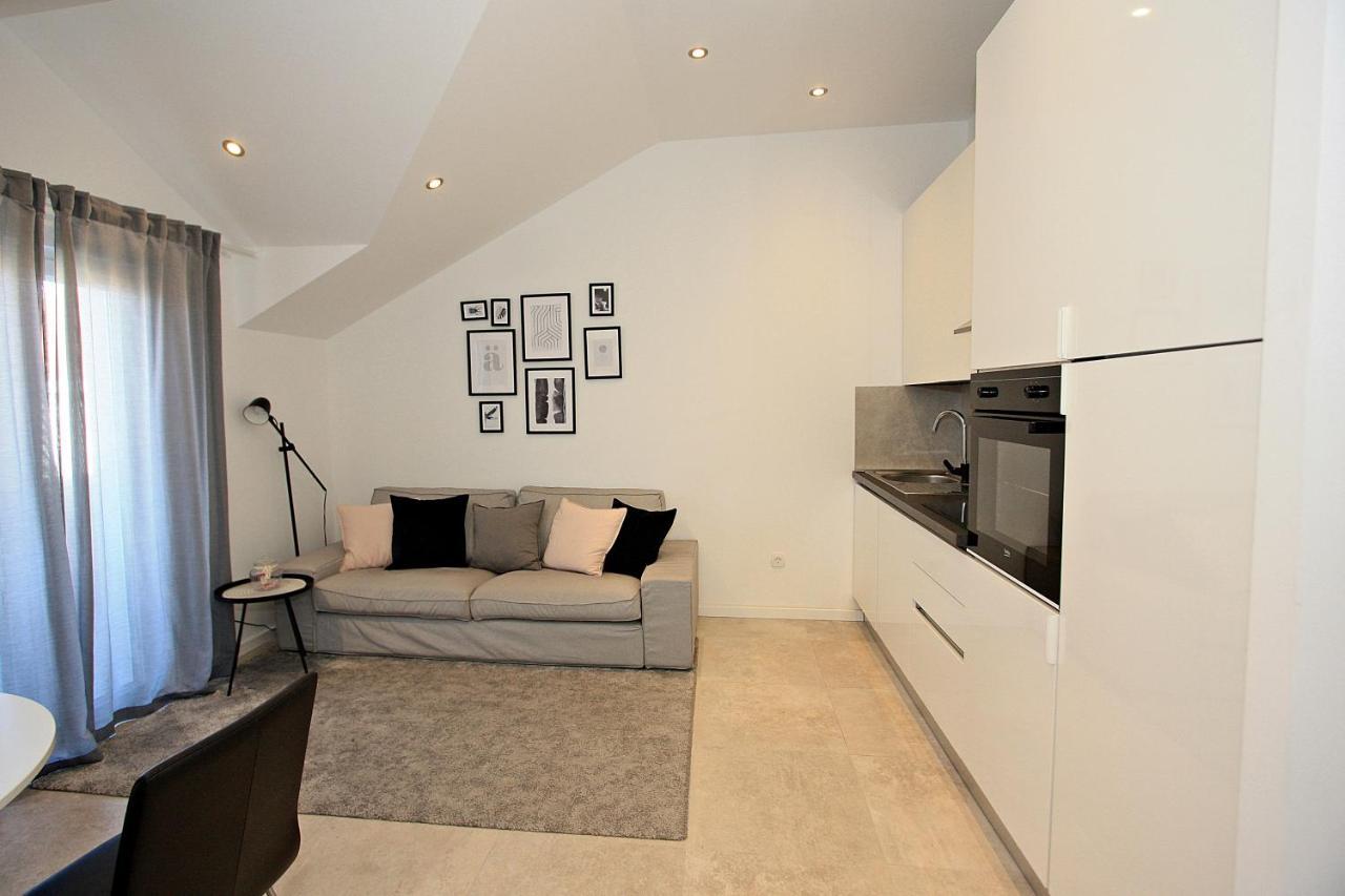 Apartman Ivana Supetar Exterior foto