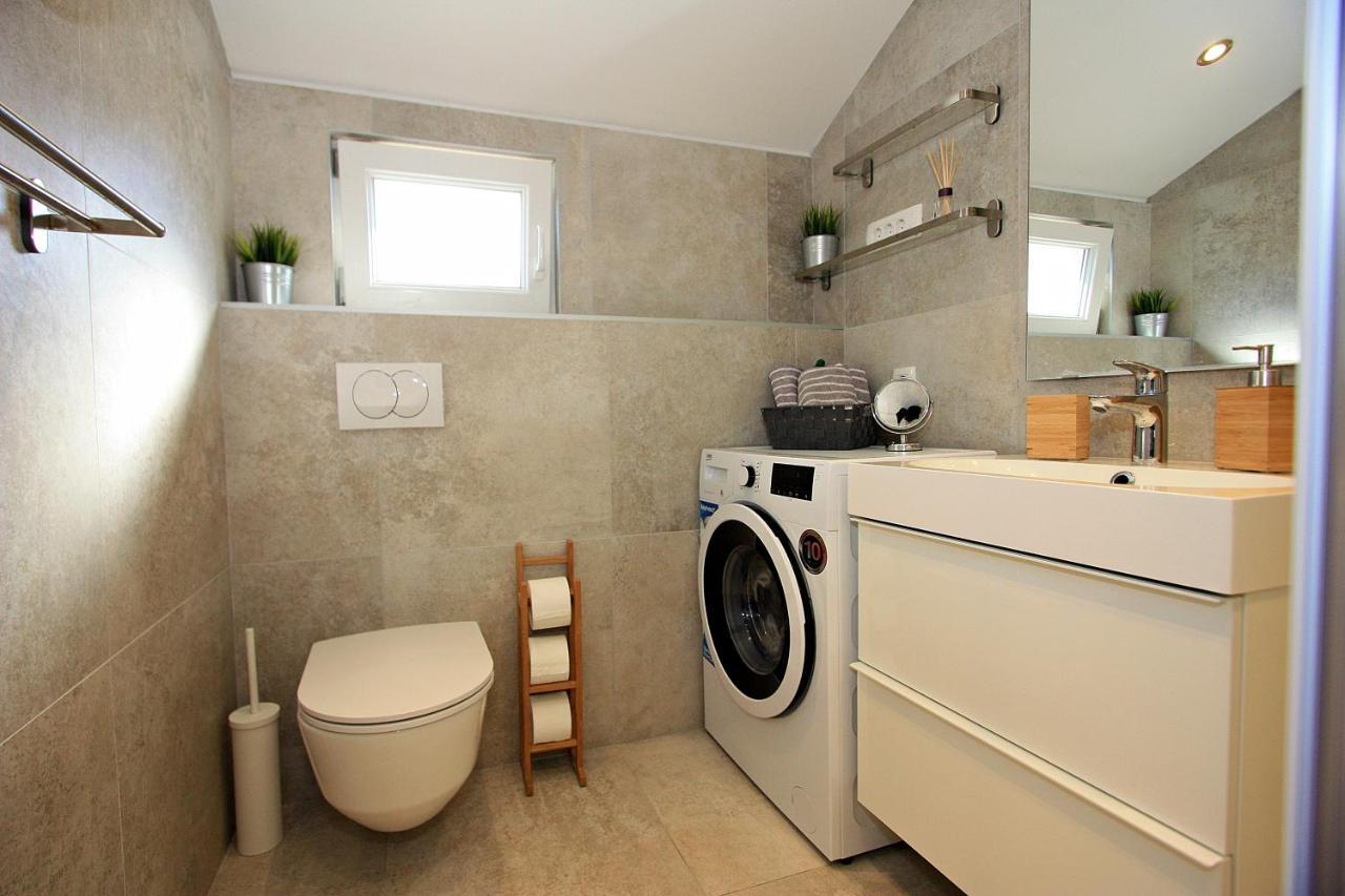 Apartman Ivana Supetar Exterior foto